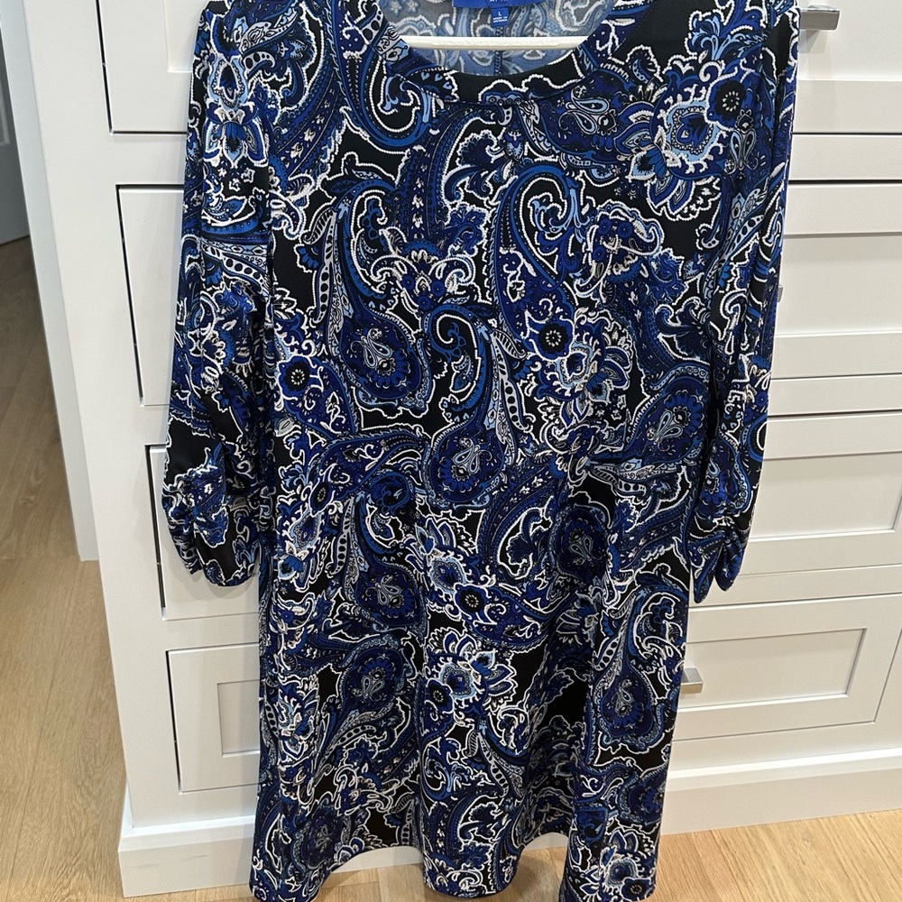 Apt. 9 Black and Blue Paisley Long Sleeve Dress